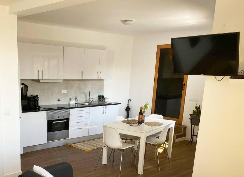 Machico Center W/ Terrace 5 Min Beach Экстерьер фото
